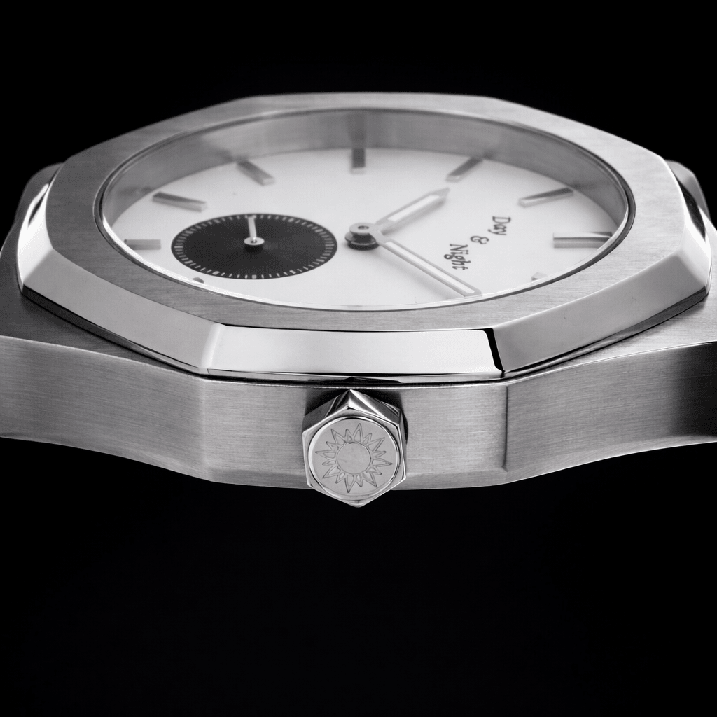 Day and Night Watch Co silver dial mens bracelet watch The Xerxes